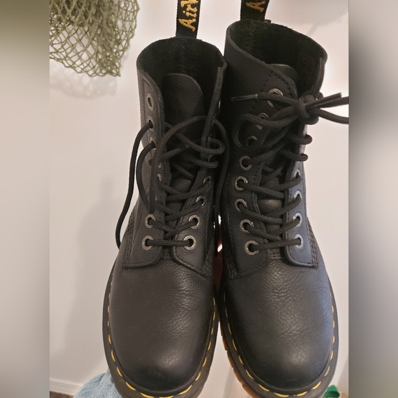 Dr. Martens Jadon Pisa Boot - Picture 3 of 6